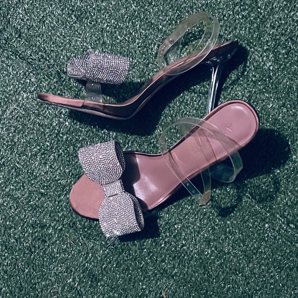 Glamorous Silver Tan Heels with Sparkling Bow - Picture 5 of 7